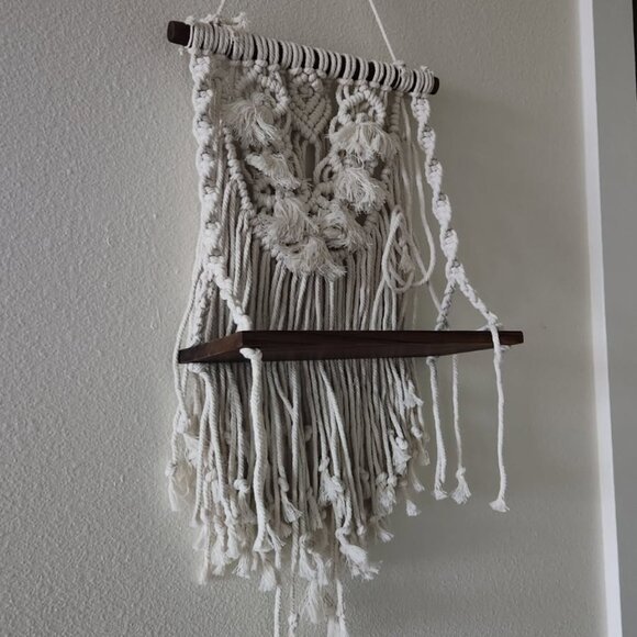 UO Single Tier Macrame Boho Wall Hanging Shelf - Picture 2 of 5